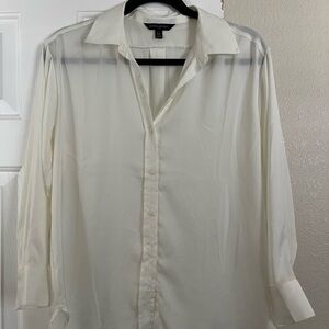 Banana Republic Women's Cream Button Down Shirt